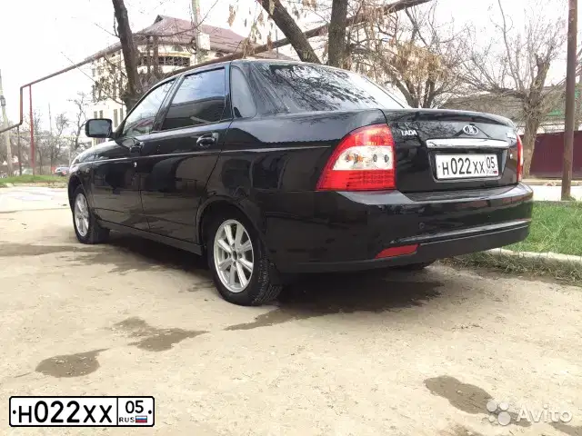 Фото автомобиля ЛАДА 217050 ЛАДА ПРИОРА, 2015 — госномер Е538РР186. Цвет: ЧЕРНЫЙ