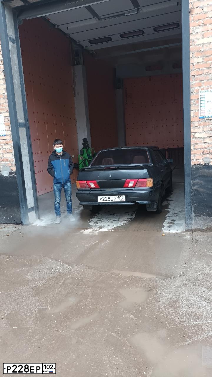 Фото автомобиля LADA 2115 SAMARA, 2005 — госномер Р228ЕР102. Цвет: ГРАФИТОВЫЙ МЕТАЛЛИК