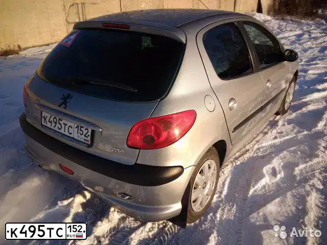 Фото автомобиля PEUGEOT 206, 2003 — госномер О422ЕК774. Цвет: СВЕТЛО-СЕРЫЙ