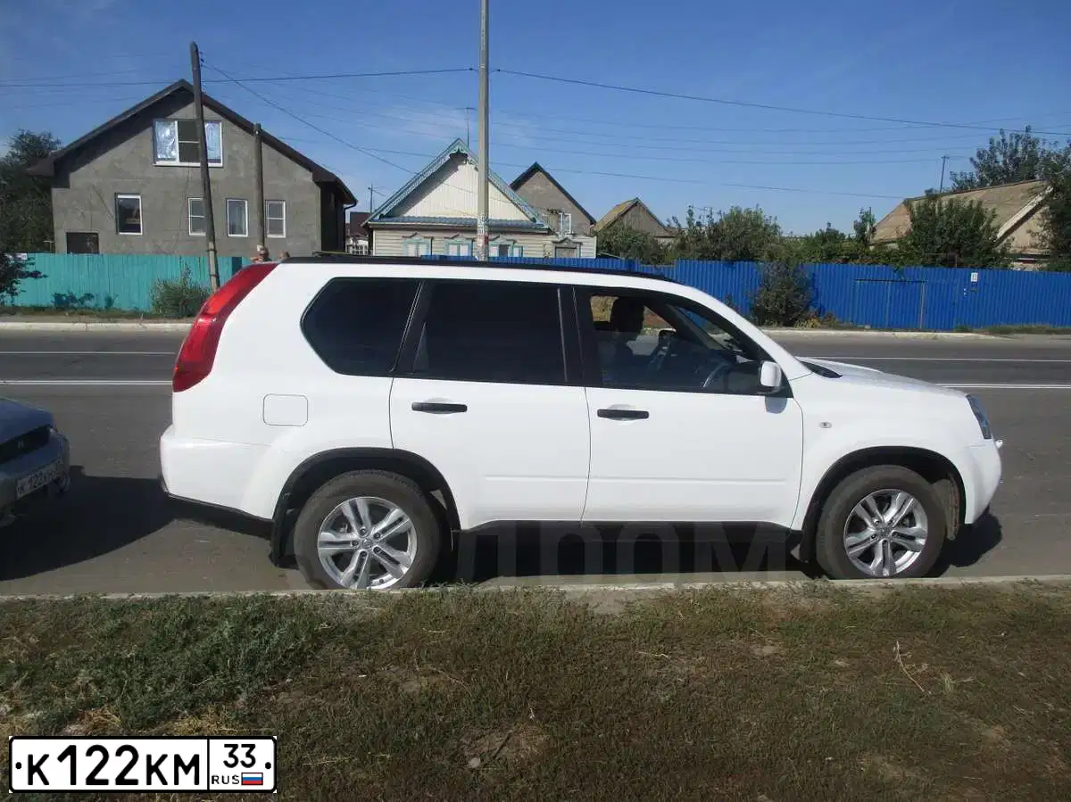 Фото автомобиля LADA 2109 SAMARA, 2003 — госномер Н300НР33. Цвет: СЕРЕБРИСТЫЙ