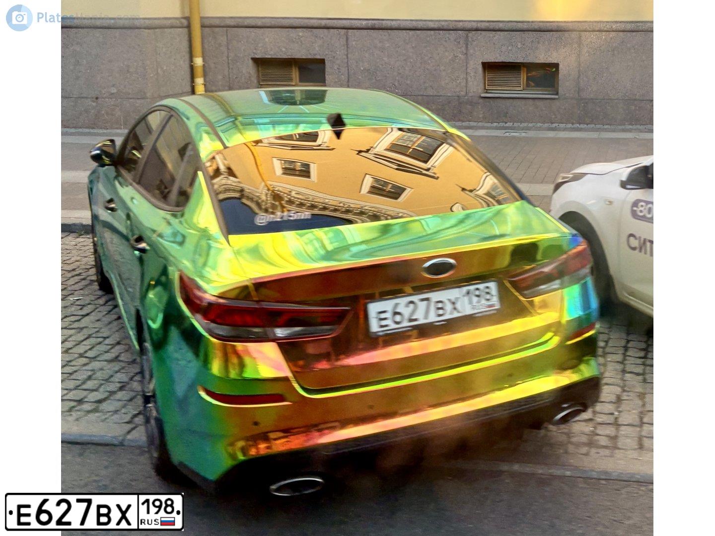 Фото автомобиля KIA MAGENTIS / OPTIMA, 2019 — госномер Е627ВХ198. Цвет: ЧЕРНЫЙ