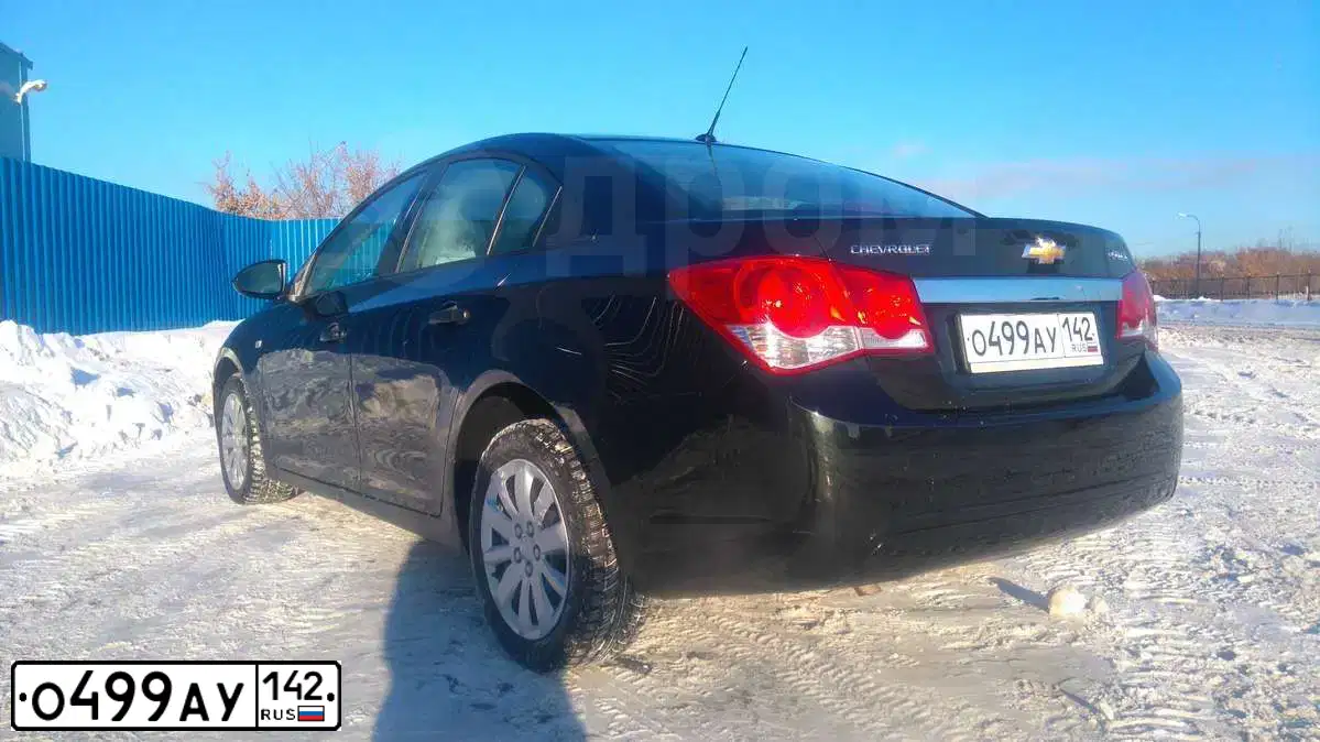 Фото автомобиля CHEVROLET CRUZE, 2012 — госномер О499АУ142. Цвет: ЧЕРНЫЙ МЕТАЛЛИК
