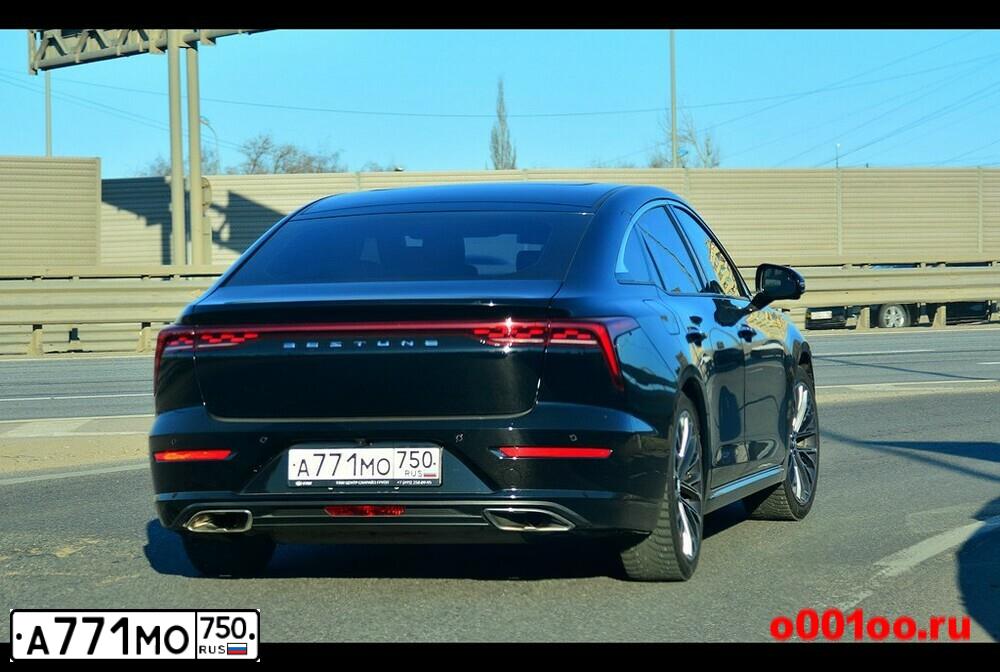 Фото автомобиля MERCEDES E-KLASSE, 2010 — госномер А771МО750. Цвет: Белый