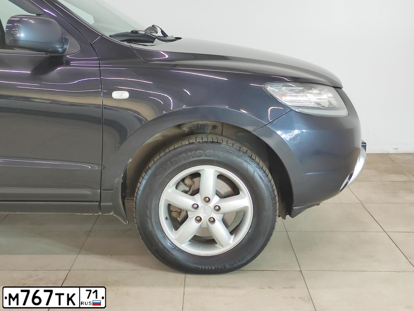 Фото автомобиля HYUNDAI SANTA FE, 2008 — госномер М767ТК71. Цвет: ЧЕРНЫЙ
