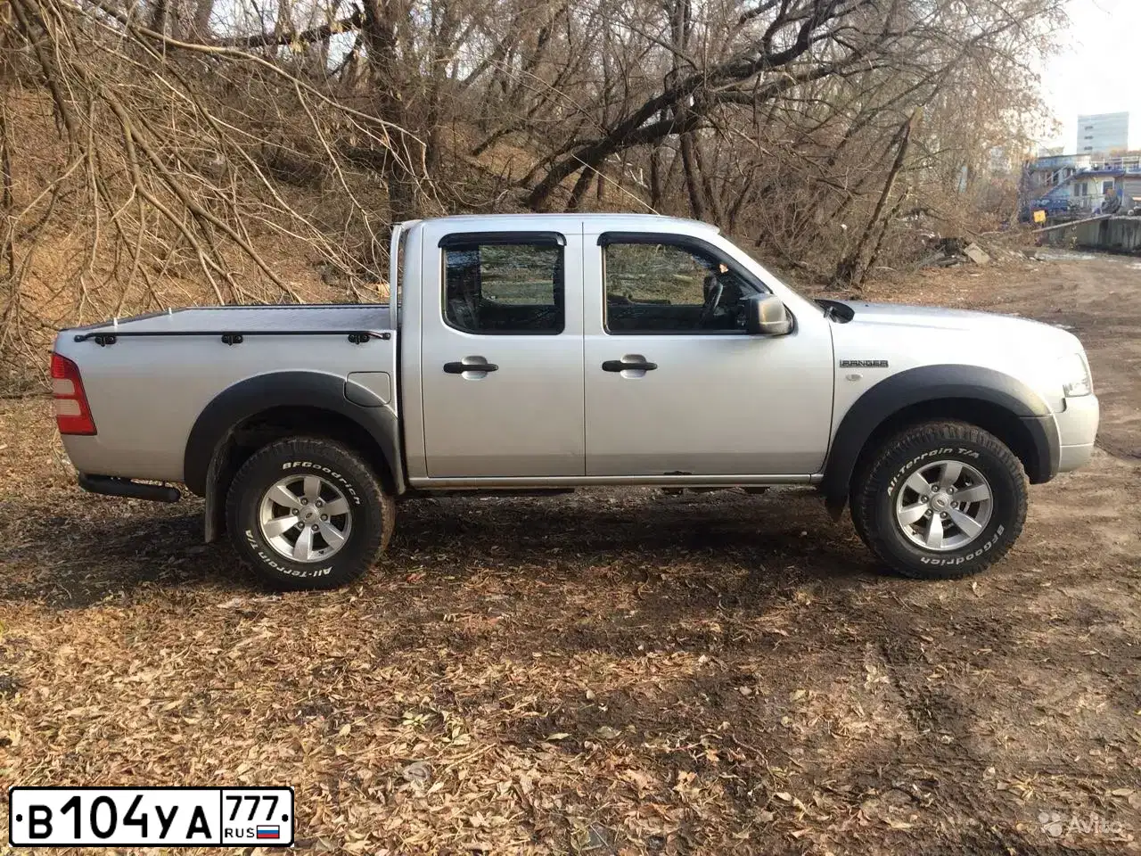 Фото автомобиля FORD RANGER, 2008 — госномер В104УА777. Цвет: Серебристый