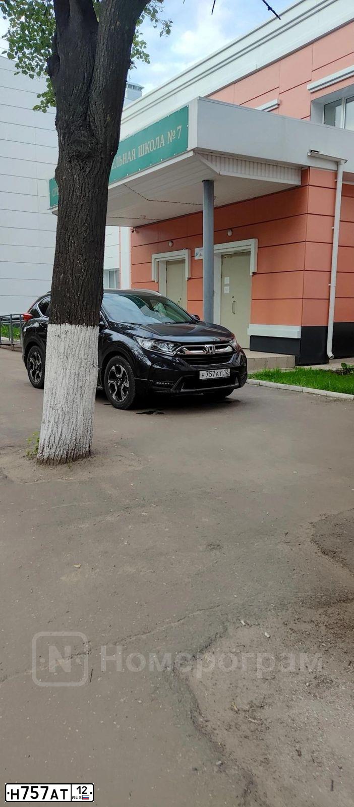 Фото автомобиля HONDA CR-V, 2007 — госномер А735ХХ12. Цвет: ЧЕРНЫЙ