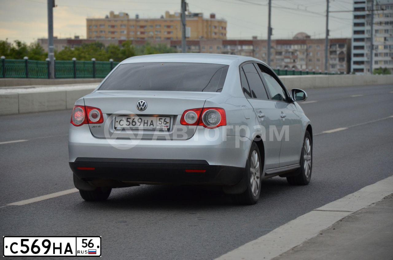 Фото автомобиля VOLKSWAGEN JETTA, 2010 — госномер С569НА56. Цвет: СЕРЕБРИСТЫЙ