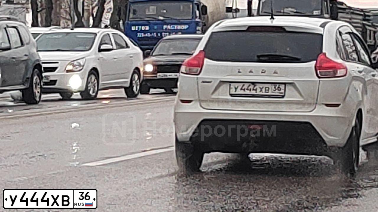 Фото автомобиля TOYOTA RAV4, 2007 — госномер К867ЕВ136. Цвет: СЕРО-СИНИЙ