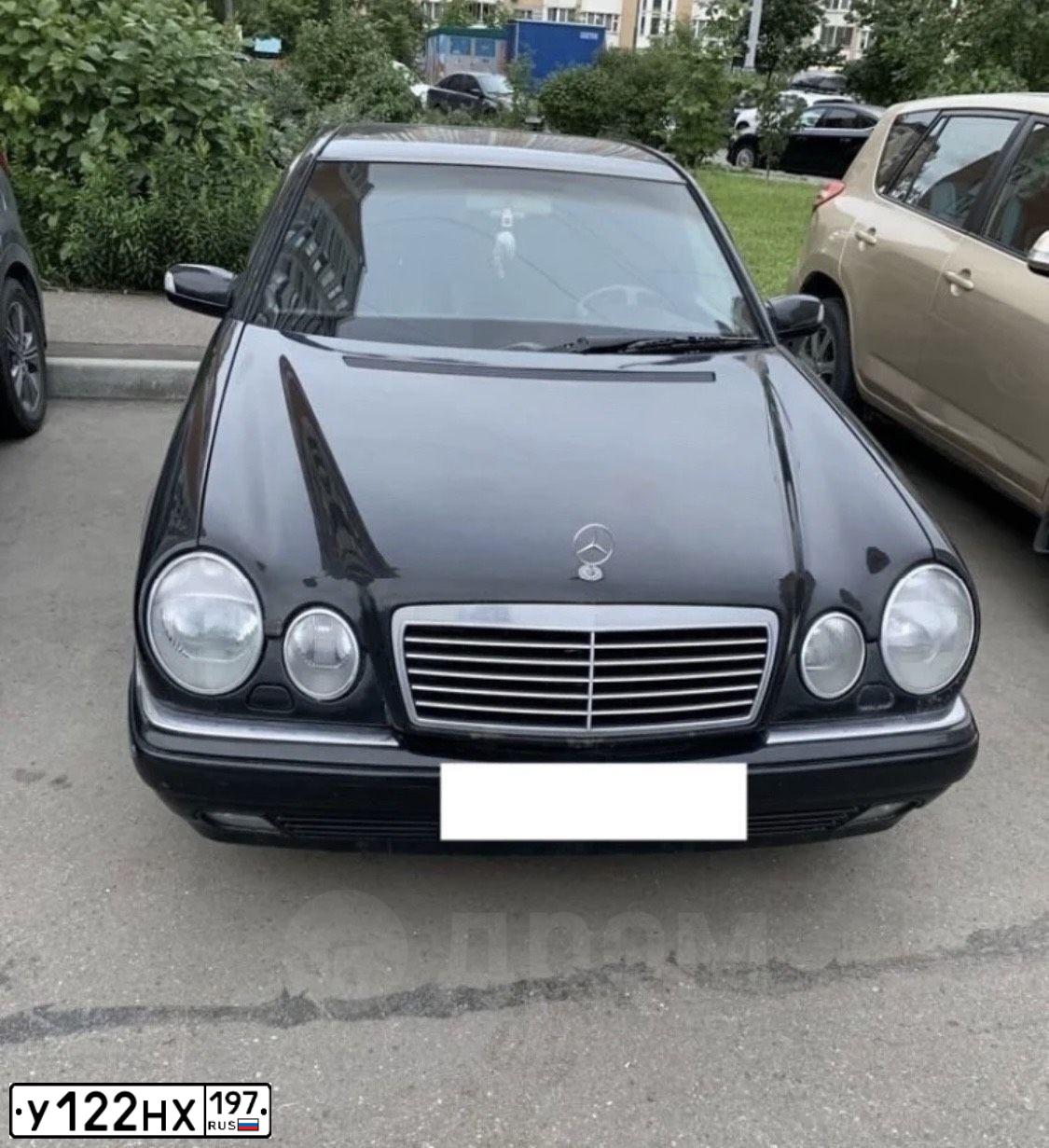 Фото автомобиля MERCEDES E-KLASSE, 1995 — госномер К403КУ154. Цвет: ЧЕРНЫЙ