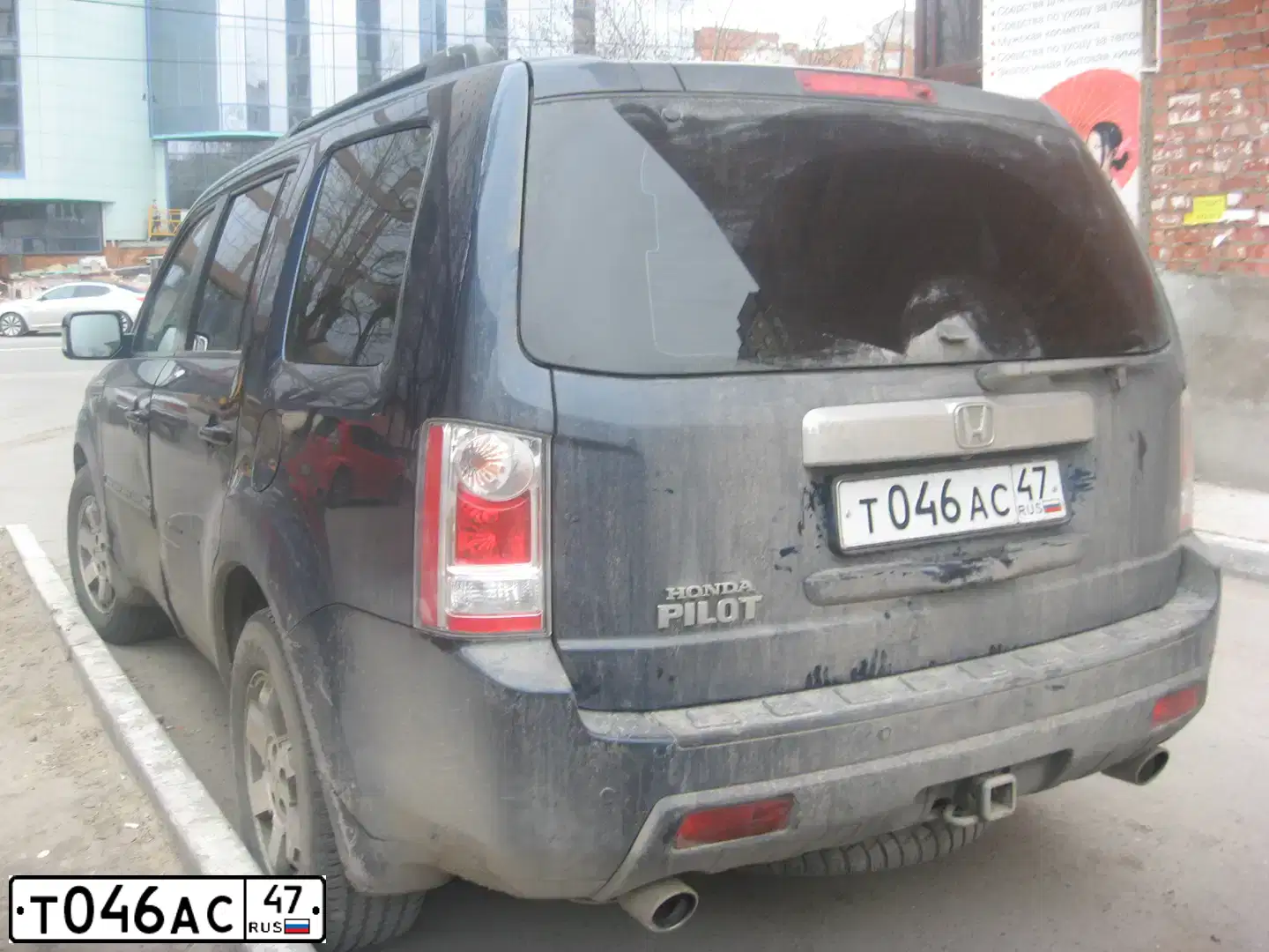 Фото автомобиля HONDA PILOT, 2008 — госномер Т046АС47. Цвет: ТЕМНО-СИНИЙ