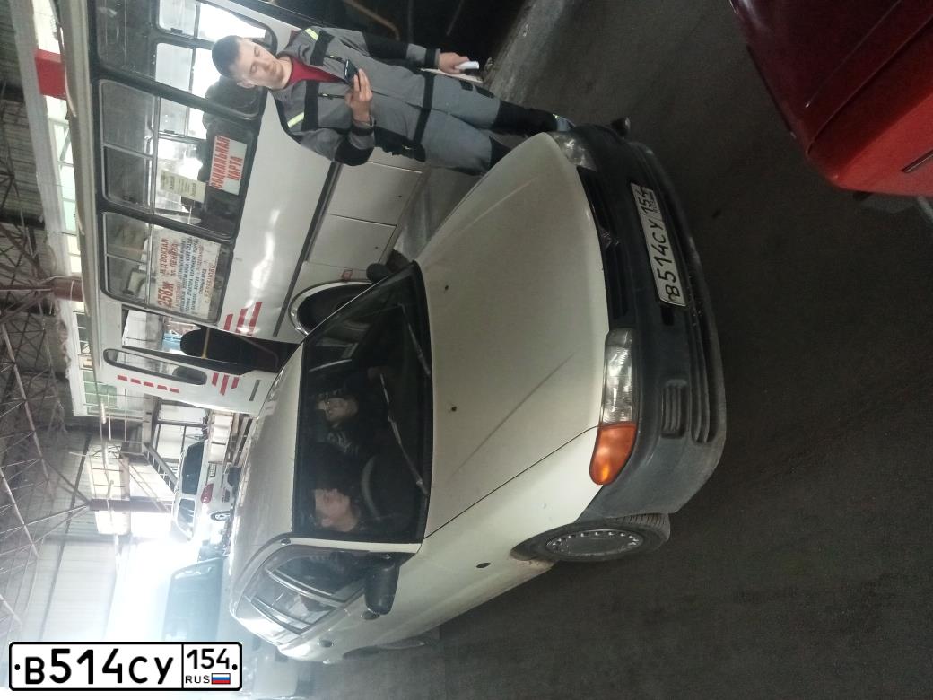 Фото автомобиля MITSUBISHI LIBERO, 1997 — госномер Е446ВТ122
