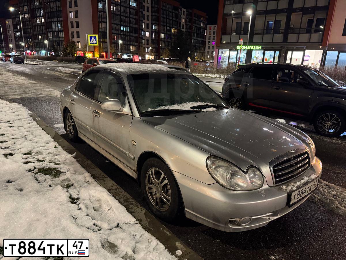 Фото автомобиля TAGAZ SONATA, 2006 — госномер Т884ТК47. Цвет: Серебристый