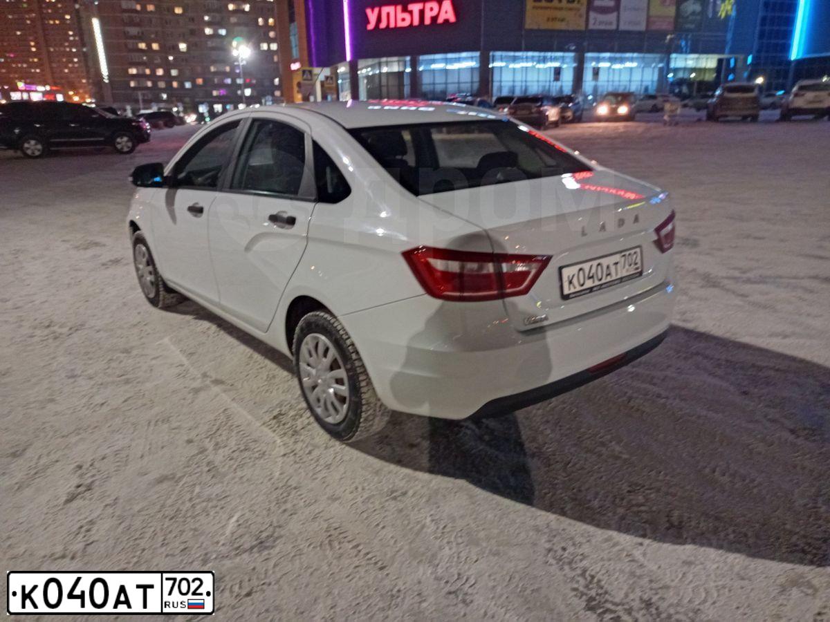 Фото автомобиля LADA VESTA, 2018 — госномер В924НК716. Цвет: Белый