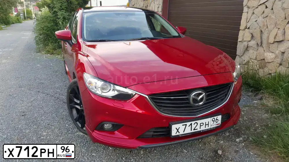 Фото автомобиля MAZDA 6, 2013 — госномер Р569МА154. Цвет: Красный