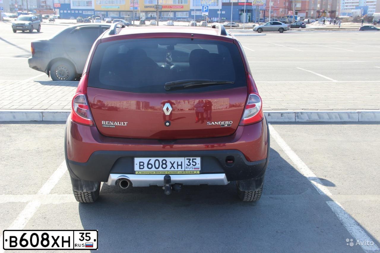 Фото автомобиля RENAULT SANDERO, 2012 — госномер К658МС35. Цвет: Красный