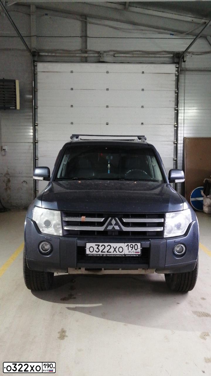 Фото автомобиля MITSUBISHI PAJERO, 2007 — госномер М792РТ134. Цвет: ТЕМНО СЕРЫЙ