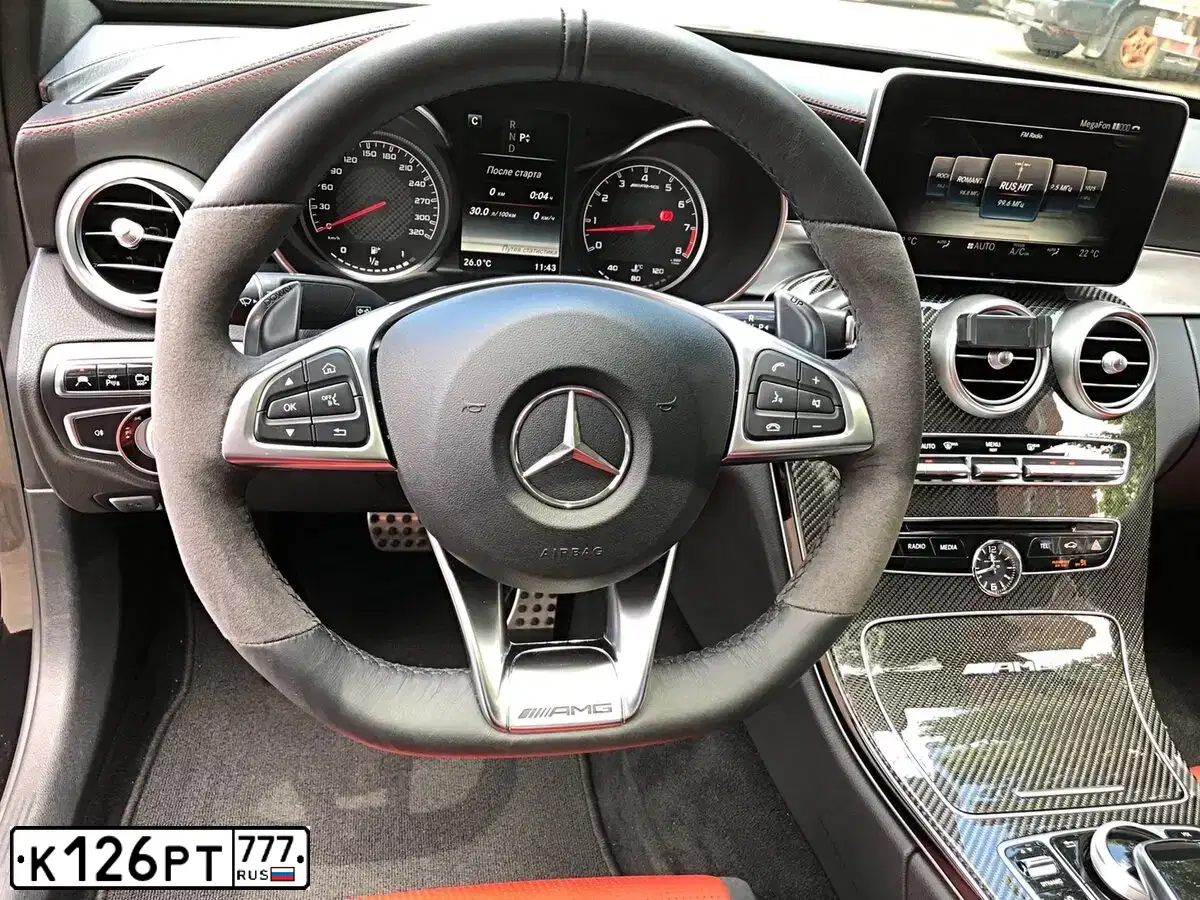 Фото автомобиля MERCEDES-BENZ C63, 2015 — госномер Е805УХ797. Цвет: ЧЕРНЫЙ