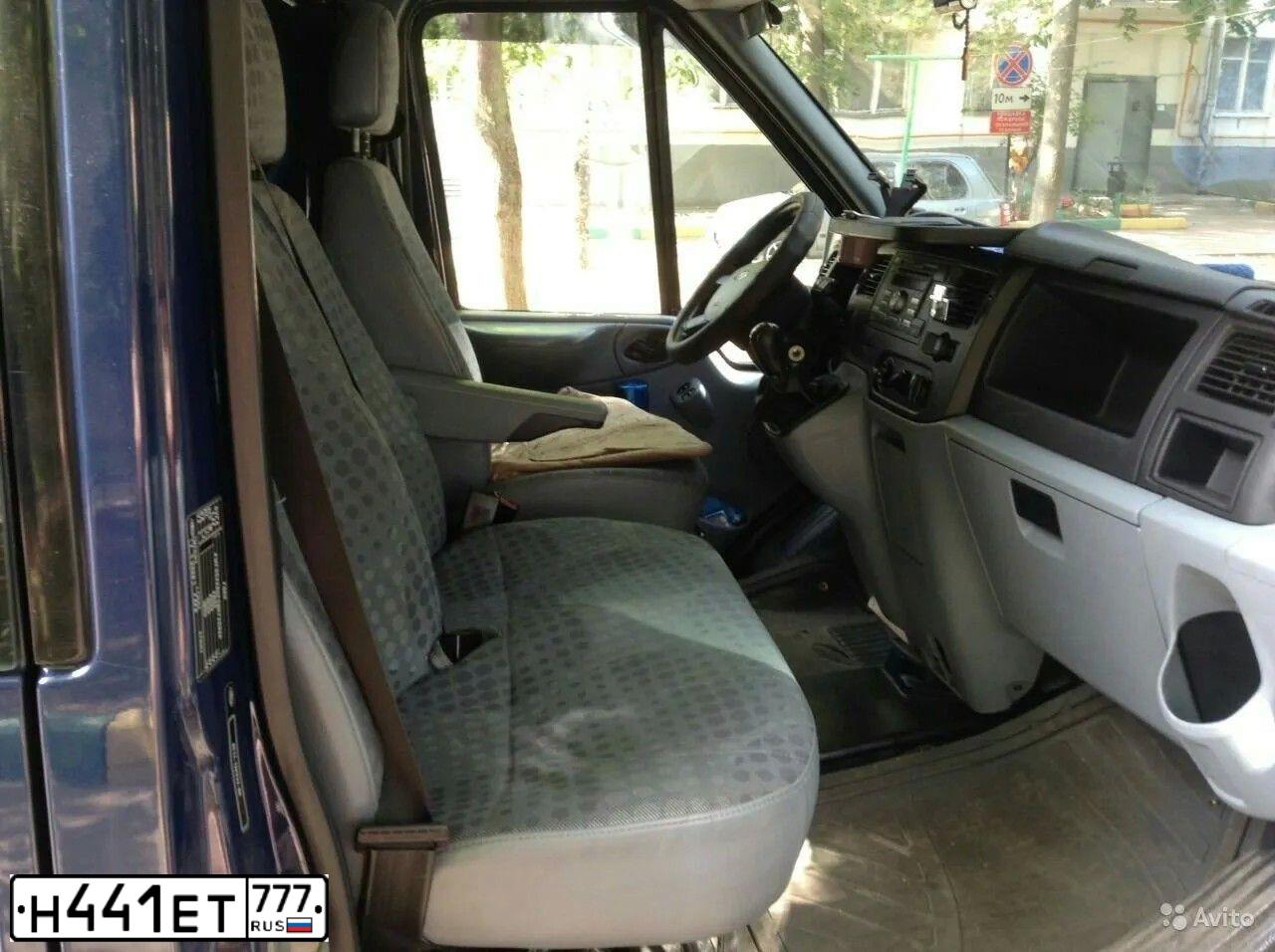 Фото автомобиля FORD TRANSIT, 2008 — госномер У777ЕХ178. Цвет: синий