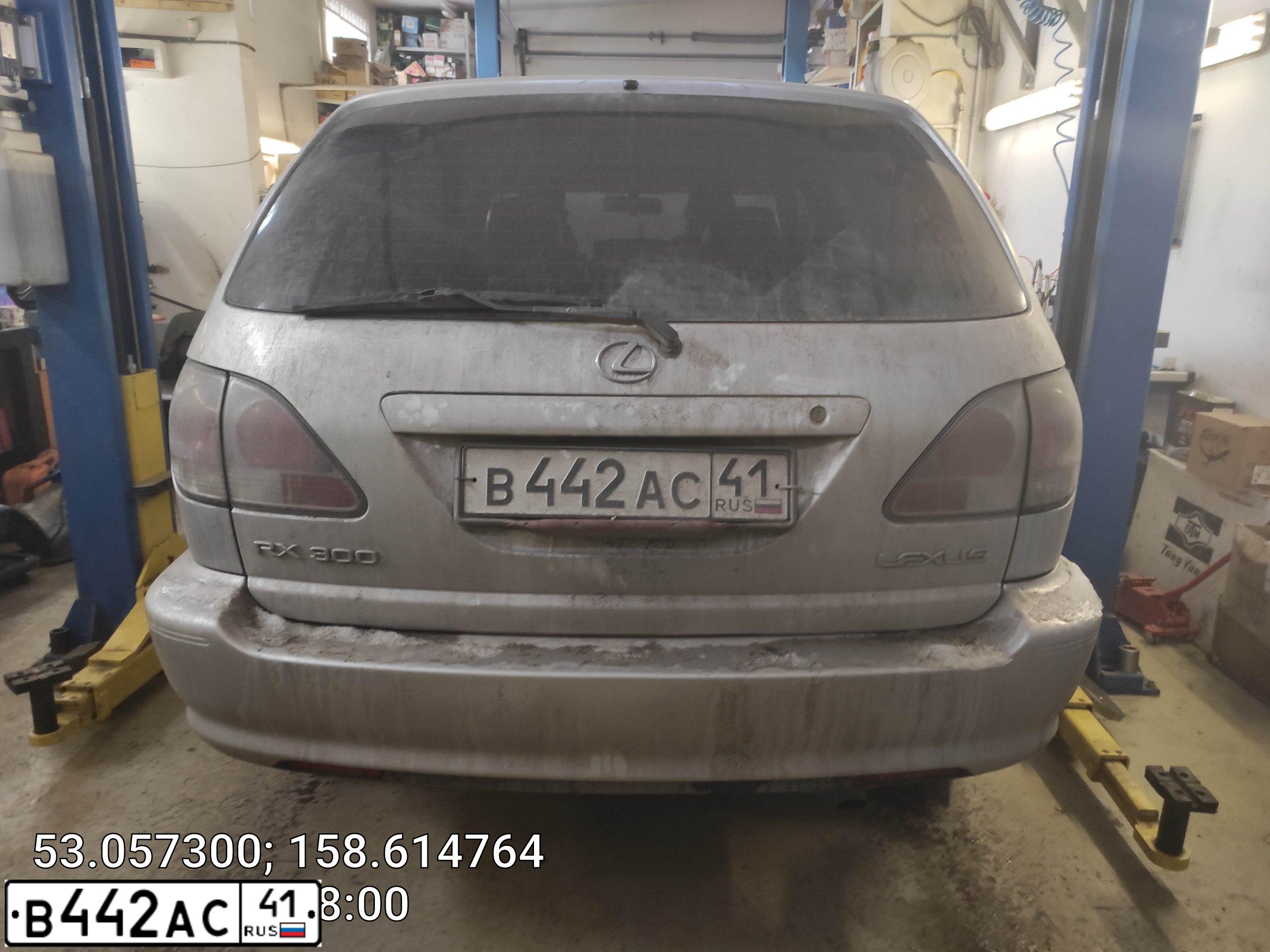 Фото автомобиля LEXUS RX, 2001 — госномер К500ТМ41. Цвет: СЕРЫЙ