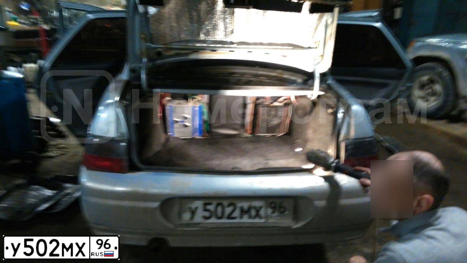 Фото автомобиля LADA 2110 LADA, 2002 — госномер Р802ОО196. Цвет: СЕРЕБРИСТО-ГОЛУБОЙ