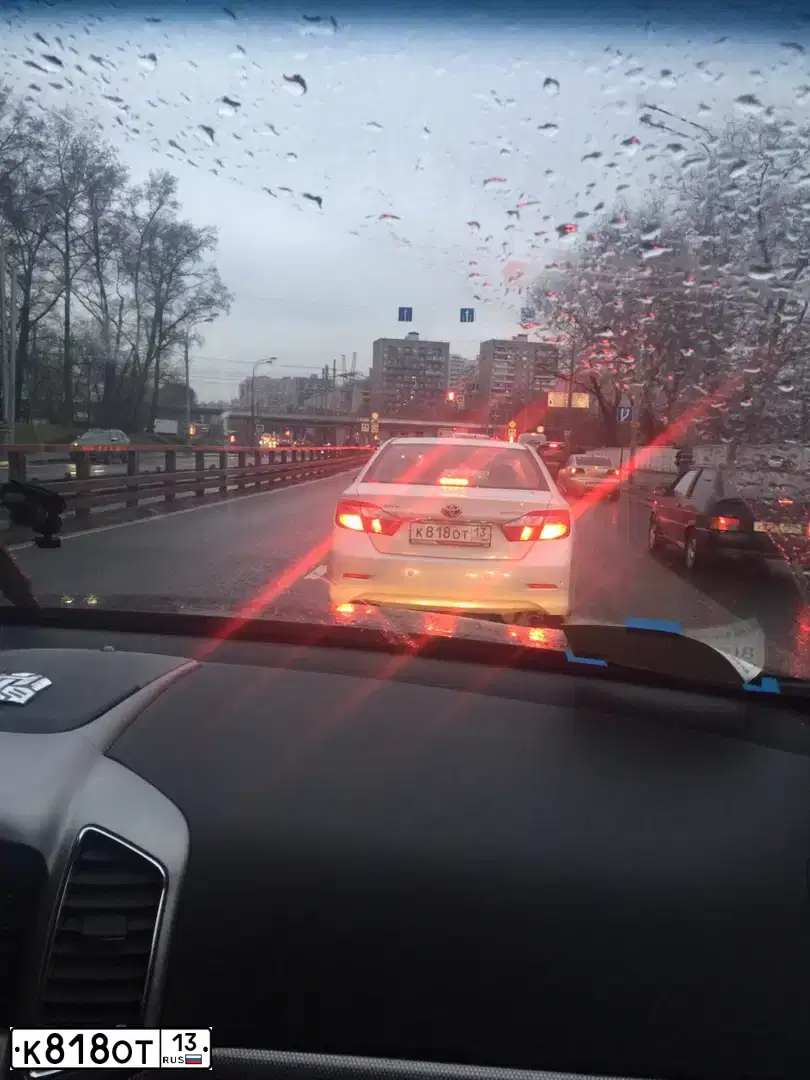 Фото автомобиля TOYOTA CAMRY, 2011 — госномер К818ОТ13. Цвет: БЕЛЫЙ