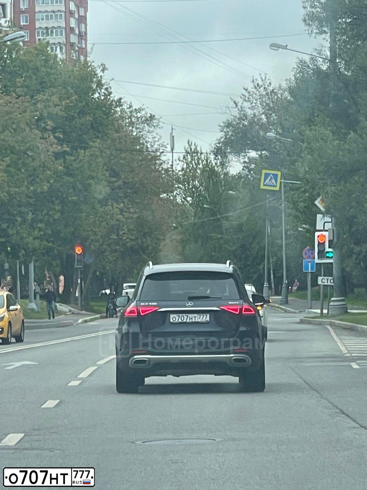 Фото автомобиля MERCEDES-BENZ GLC250, 2015 — госномер М310НА977