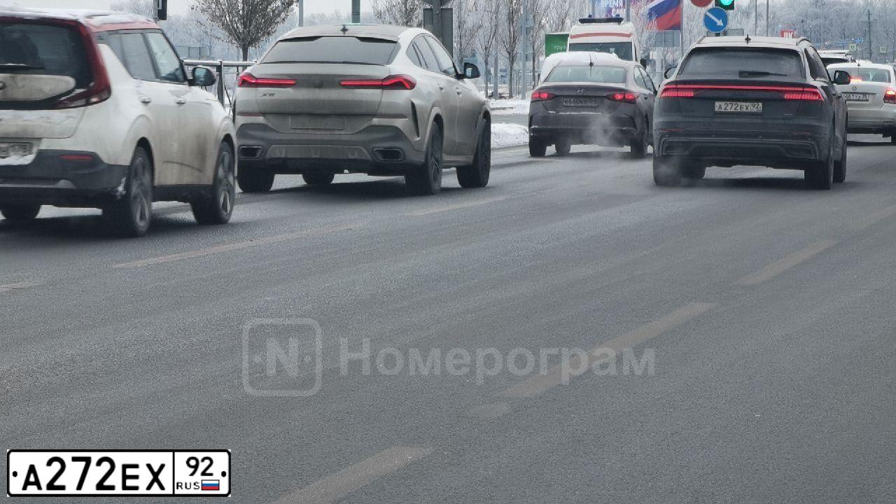 Фото автомобиля VOLKSWAGEN TOUAREG, 2015 — госномер А272ЕХ92. Цвет: Белый