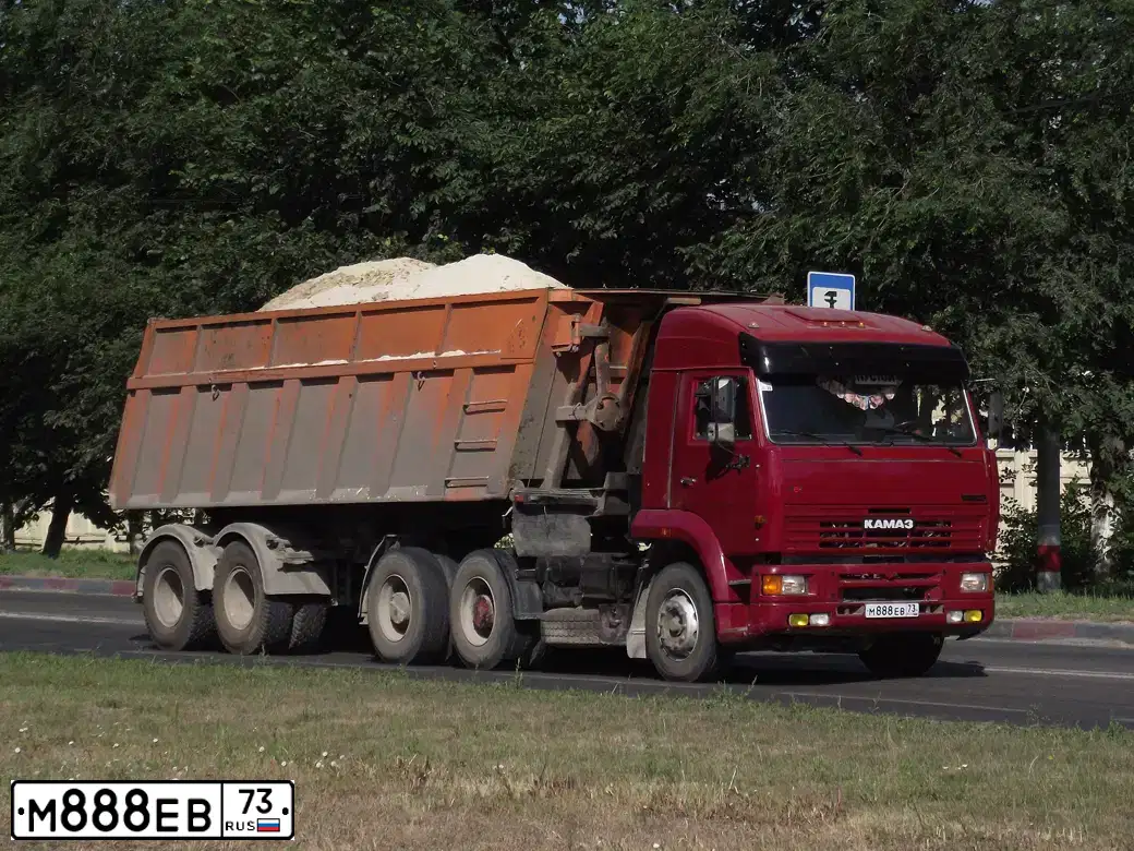 Фото автомобиля KAMAZ 6460 /6X4/, 2004 — госномер М888ЕВ73. Цвет: ВИШНЕВЫЙ