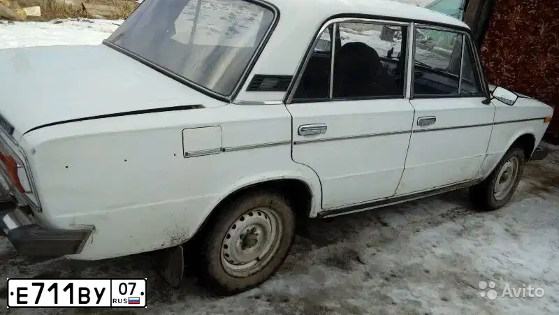 Фото автомобиля LADA 2106, 1999 — госномер С323НС50. Цвет: ЯРКО-БЕЛЫЙ