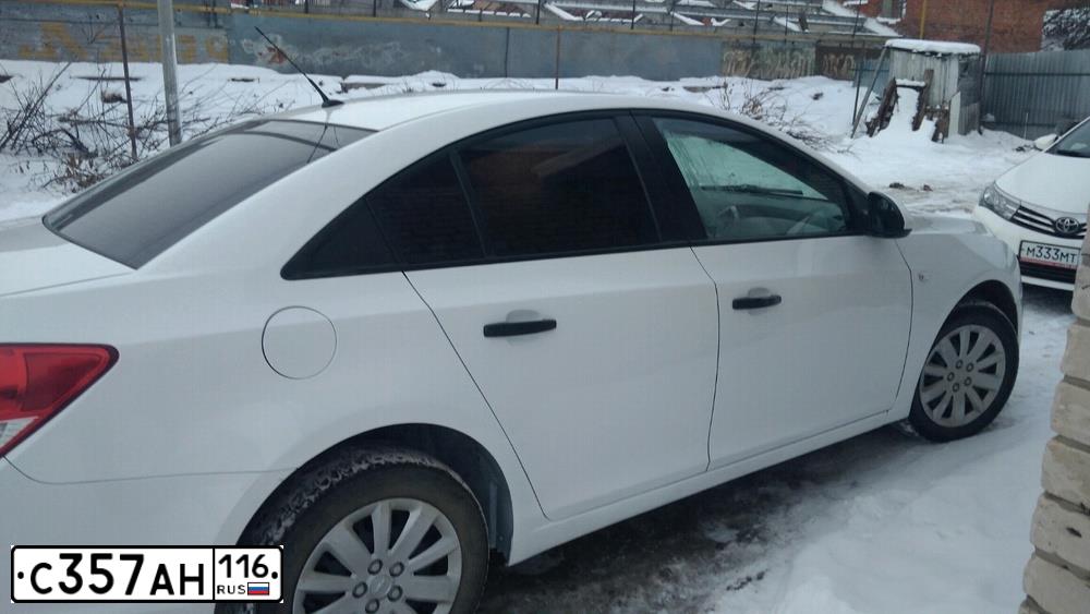 Фото автомобиля CHEVROLET CRUZE, 2013 — госномер М050КЕ73. Цвет: Белый