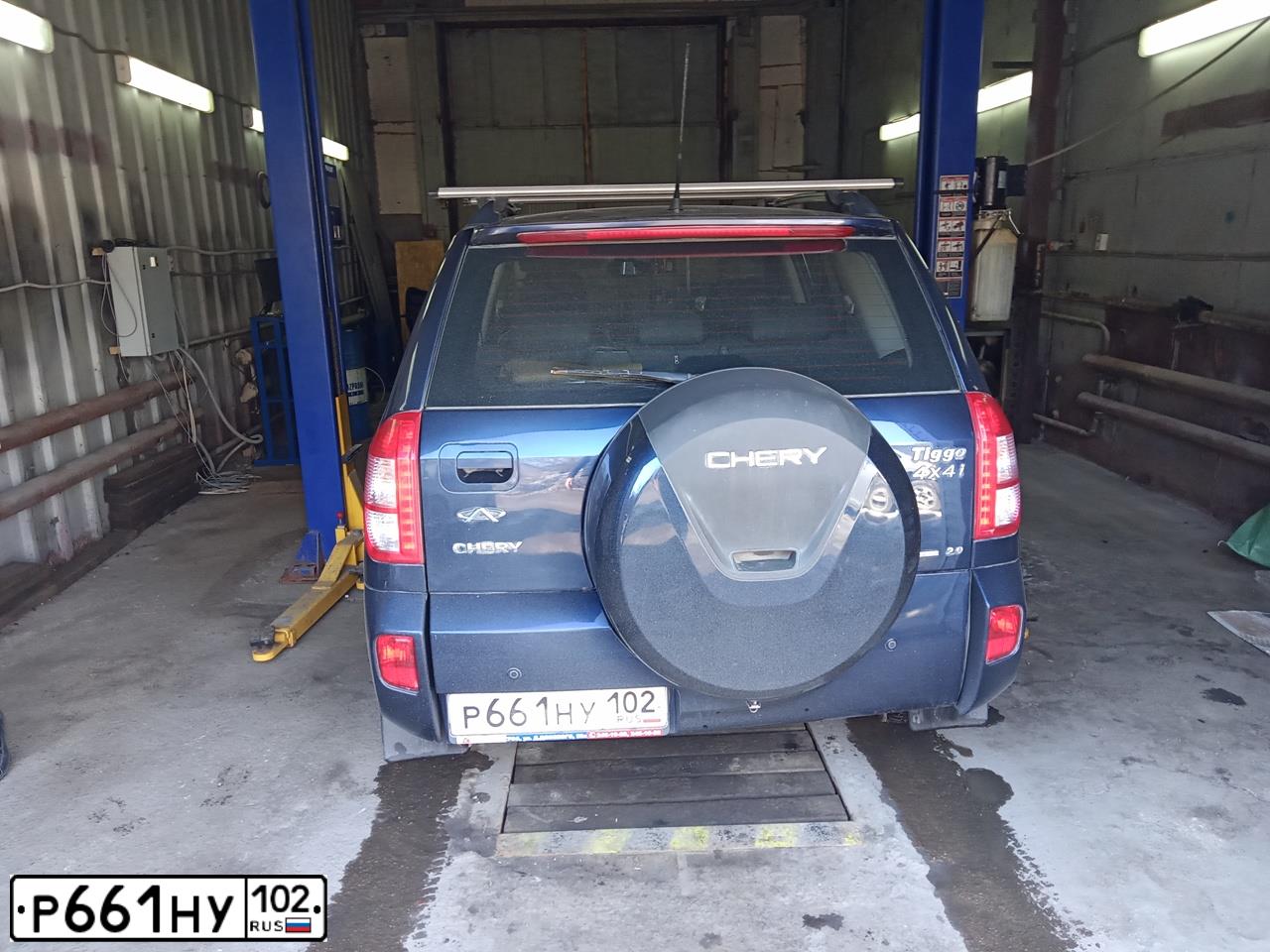 Фото автомобиля CHERY TIGGO, 2014 — госномер Р661НУ102. Цвет: ТЕМНО-СИНИЙ