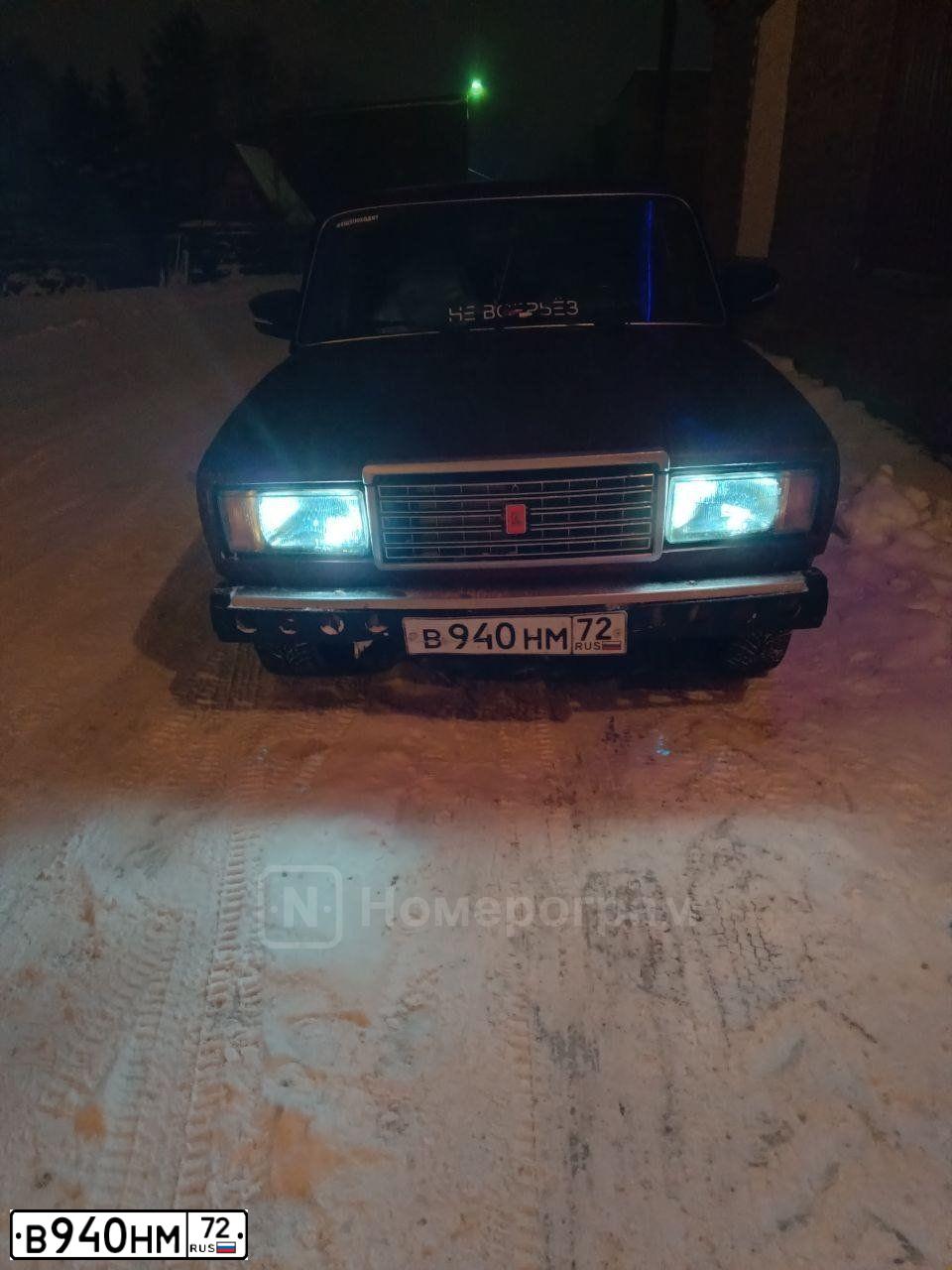 Фото автомобиля LADA 2107, 2003 — госномер В940НМ72. Цвет: ТЕМНО-БОРДОВЫЙ