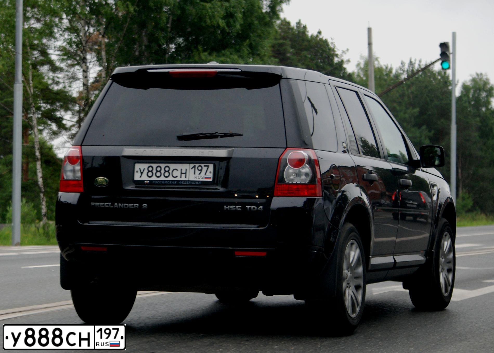 Фото автомобиля LANDROVER FREELANDER, 2010 — госномер У888СН197. Цвет: ЧЕРНЫЙ
