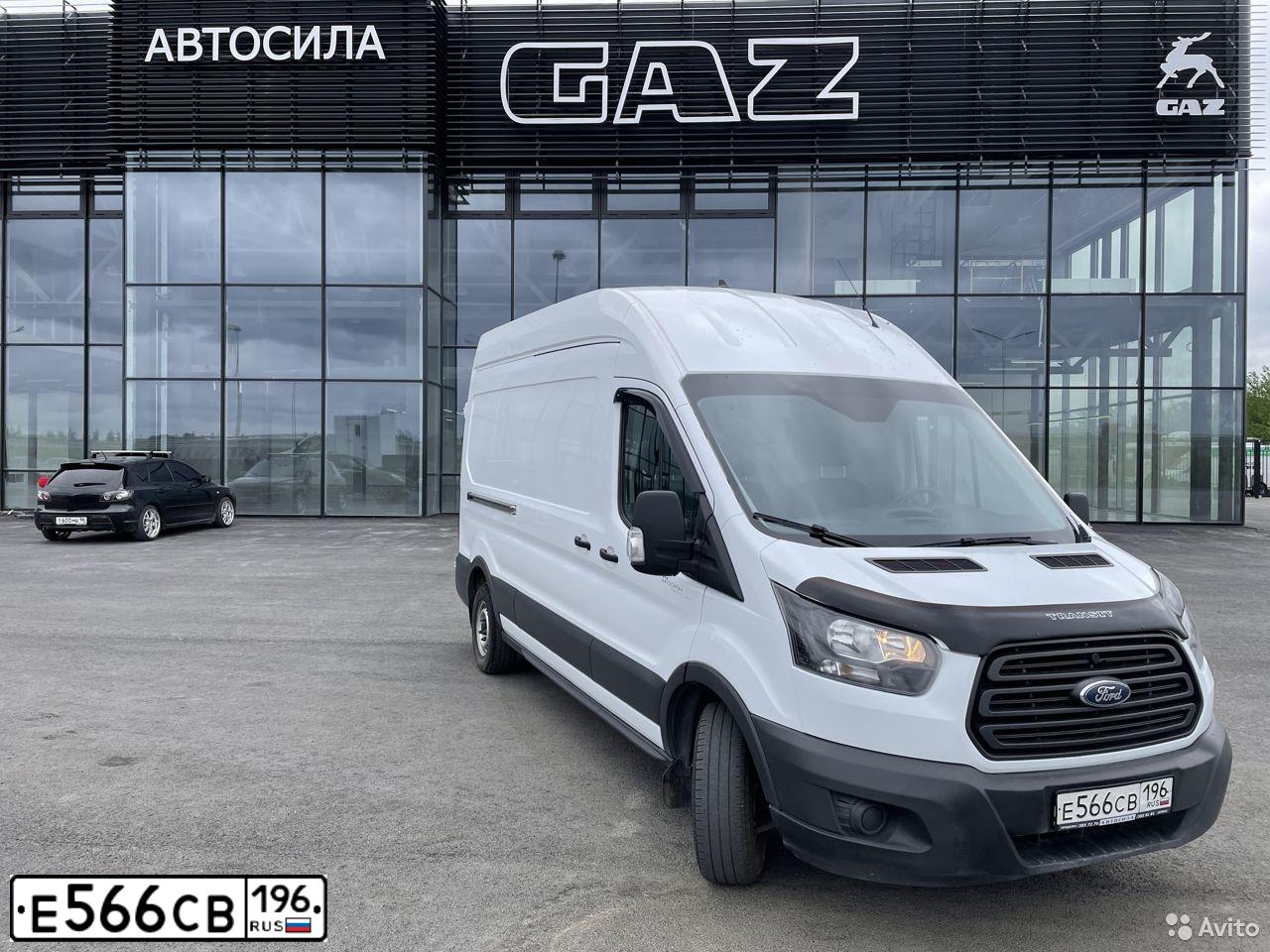Фото автомобиля FORD TRANSIT, 2017 — госномер Е566СВ196. Цвет: Белый