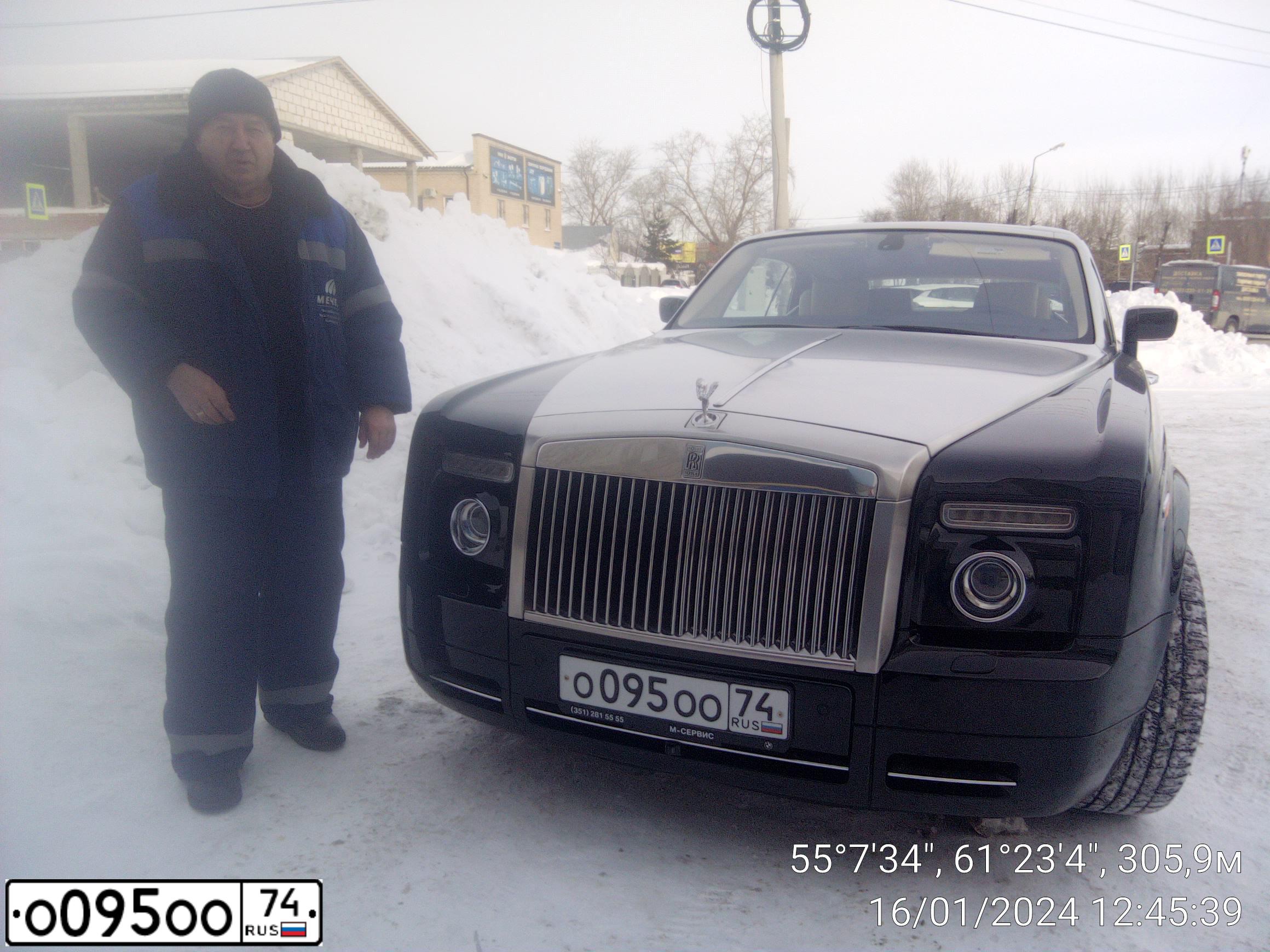 Фото автомобиля ВЕNТLЕУ СОNТINЕNТАL GТ, 2005 — госномер Н484УТ93. Цвет: СЕРЫЙ