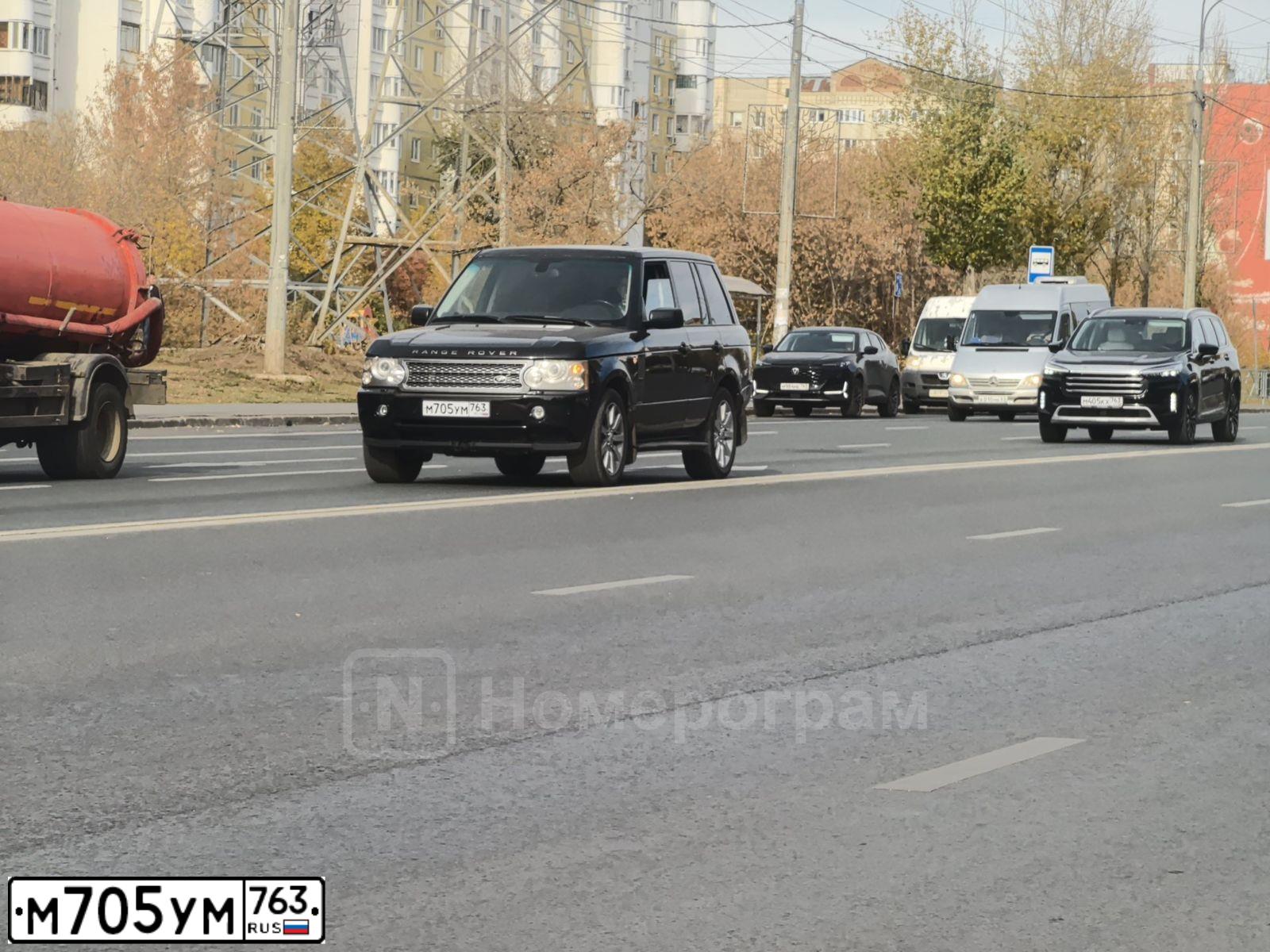 Фото автомобиля LANDROVER RANGE ROVER, 2007 — госномер М705УМ763. Цвет: ЧЕРНЫЙ