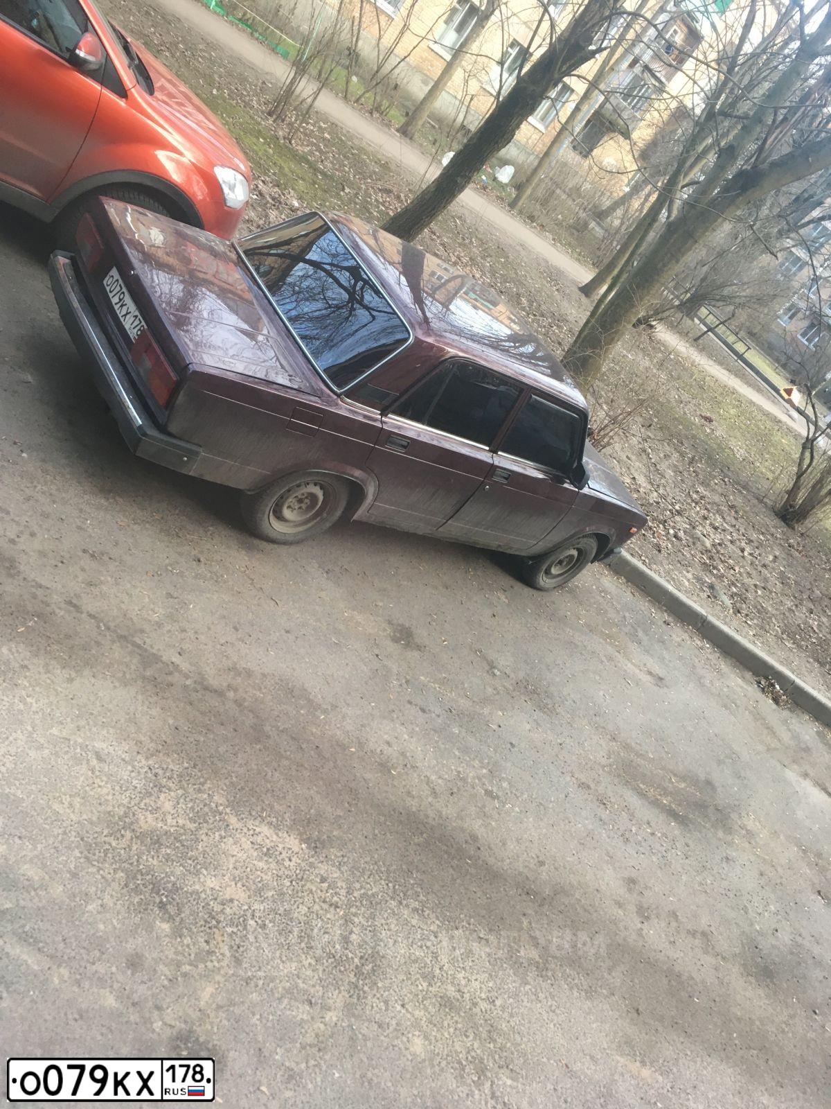 Фото автомобиля LADA 2105, 2010 — госномер Е062УР147. Цвет: ТЕМНО-ВИШНЕВЫЙ