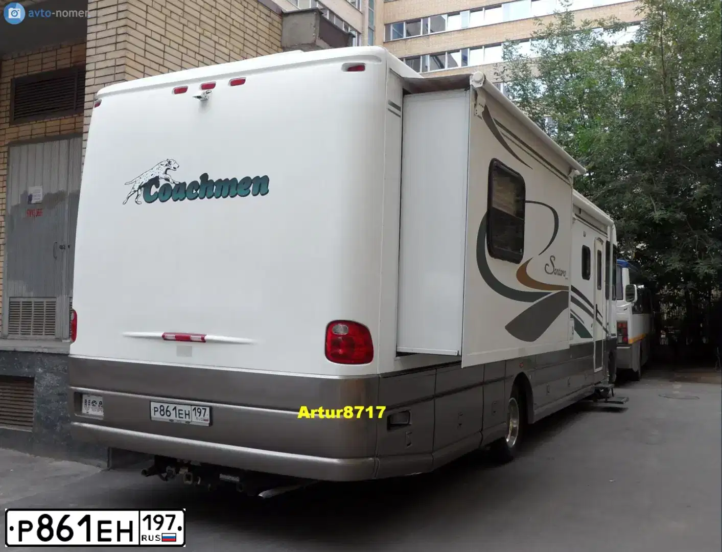 Фото автомобиля FORD ECONOLINE, 1995 — госномер Р861ЕН197. Цвет: ГОЛУБОЙ