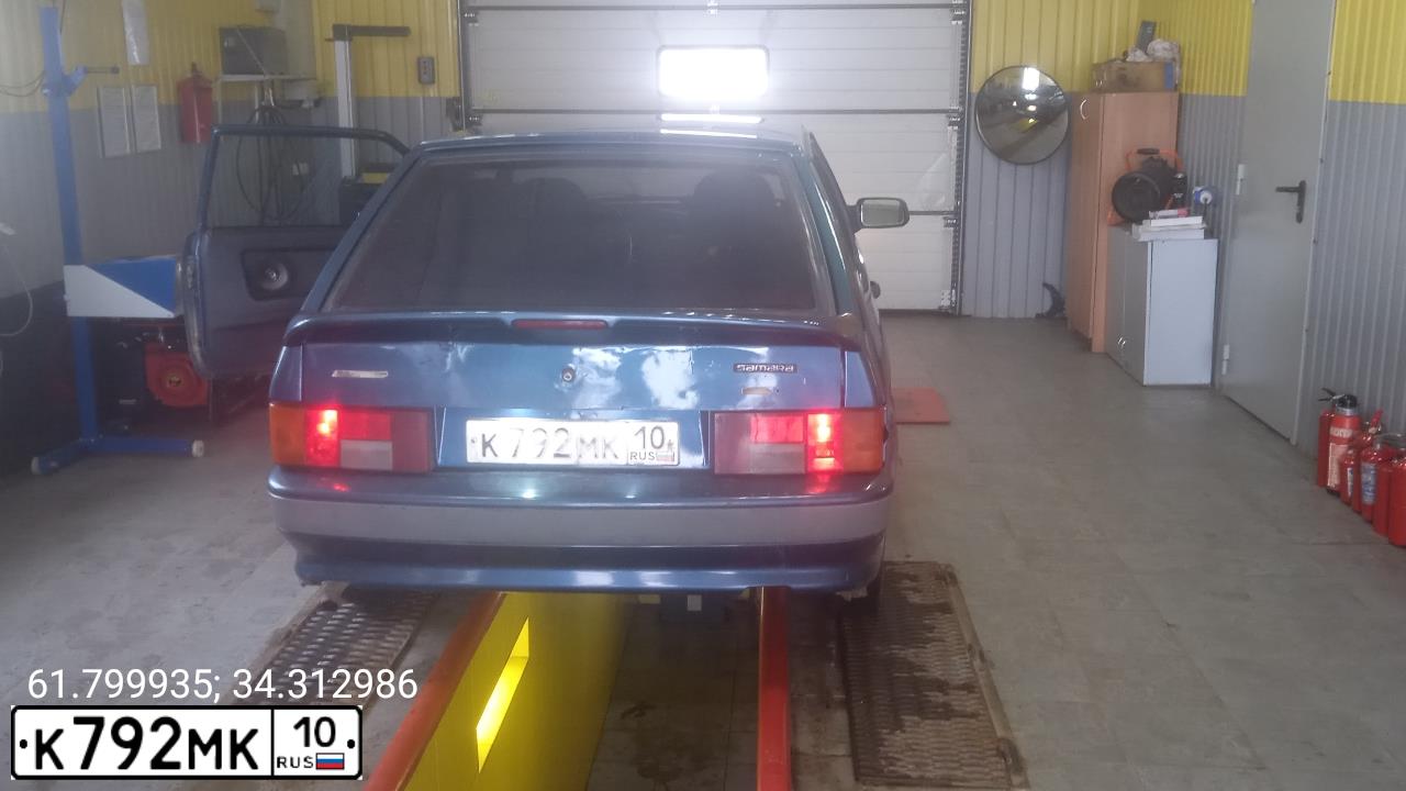 Фото автомобиля LADA 2107, 2006 — госномер Е055РХ10. Цвет: ВИШНЕВЫЙ
