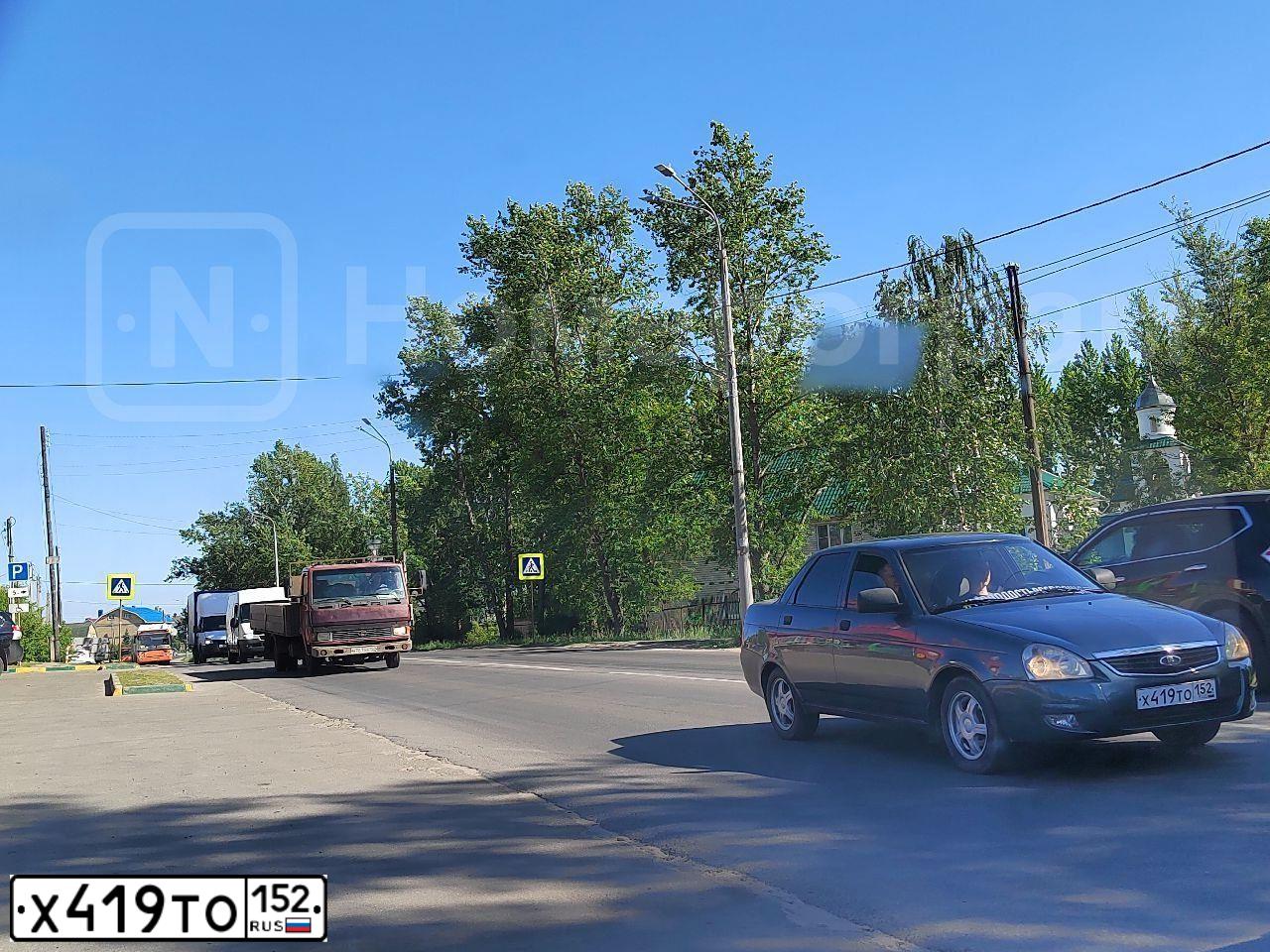 Фото автомобиля LADA 2170 PRIORA, 2010 — госномер Х419ТО152. Цвет: СЕРО-ЗЕЛЕНЫЙ
