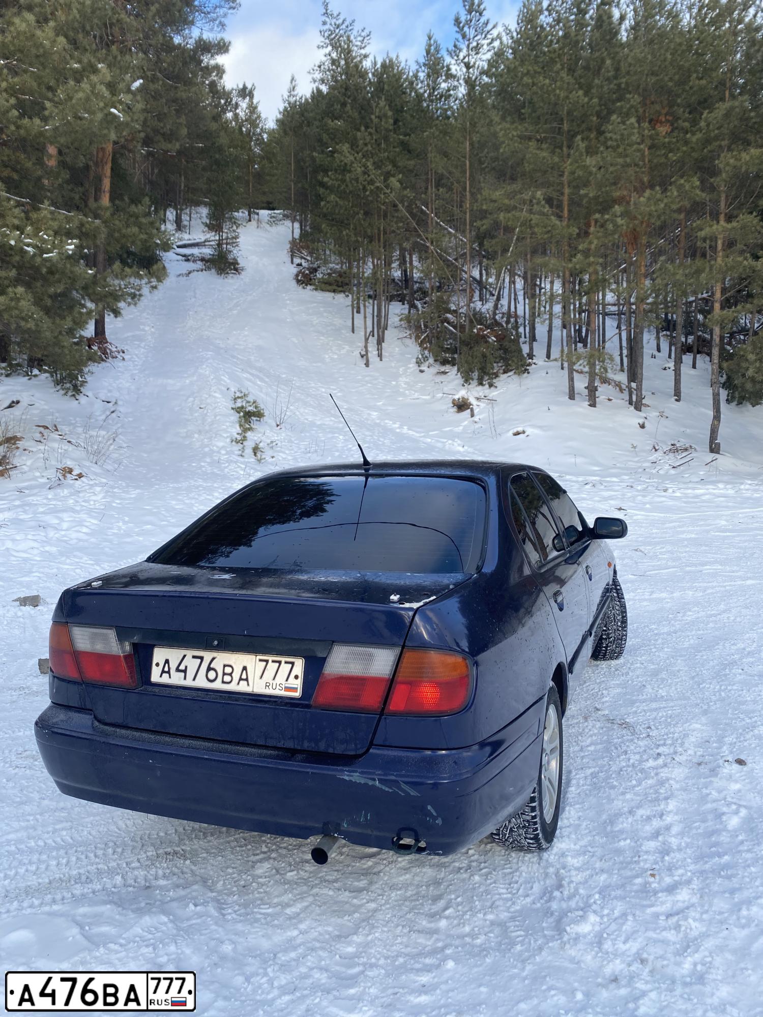Фото автомобиля NISSAN PRIMERA, 1998 — госномер А476ВА777. Цвет: СИНИЙ
