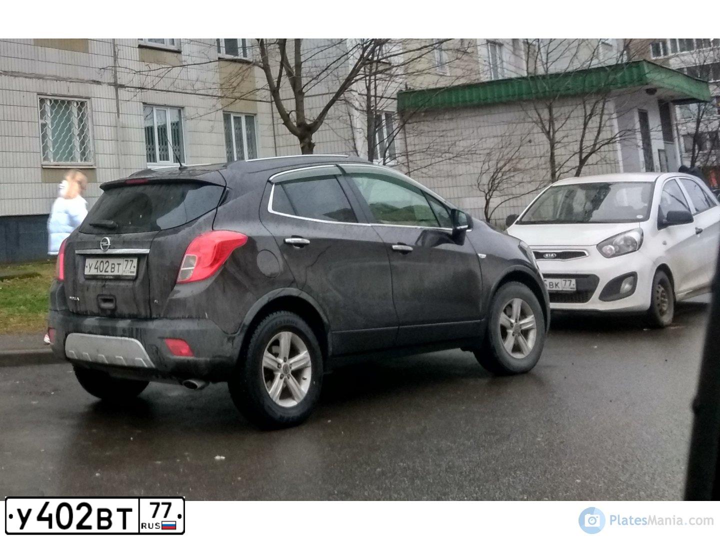 Фото автомобиля MERCEDES C-KLASSE, 1994 — госномер У166КК77. Цвет: КРАСНЫЙ