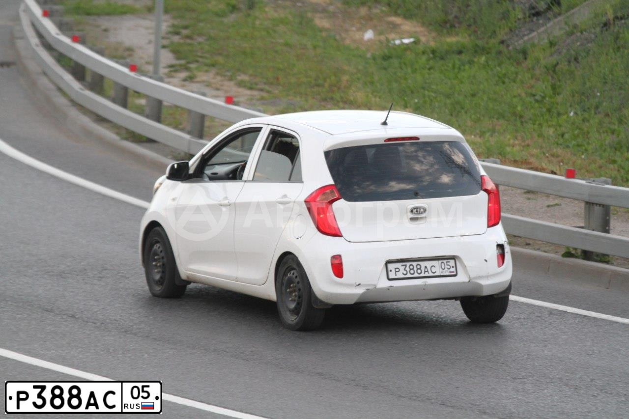 Фото автомобиля KIA PICANTO / MORNING, 2011 — госномер Р388АС05. Цвет: Белый