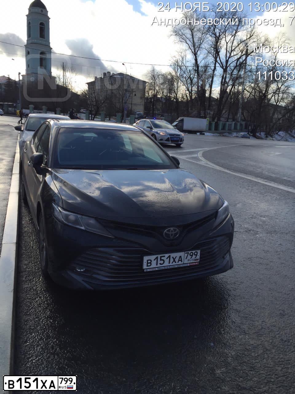 Фото автомобиля TOYOTA CAMRY, 2020 — госномер В151ХА799. Цвет: ЧЕРНЫЙ