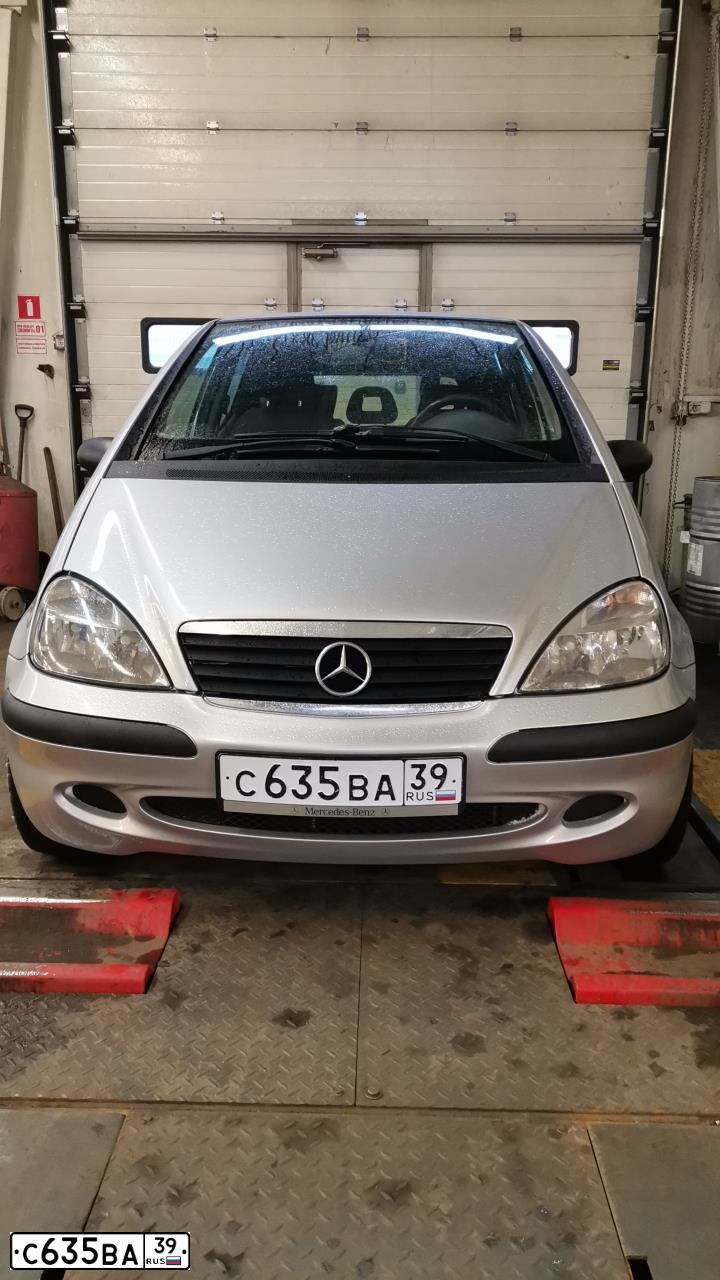 Фото автомобиля MERCEDES A-KLASSE, 2002 — госномер С635ВА39. Цвет: Серебристый