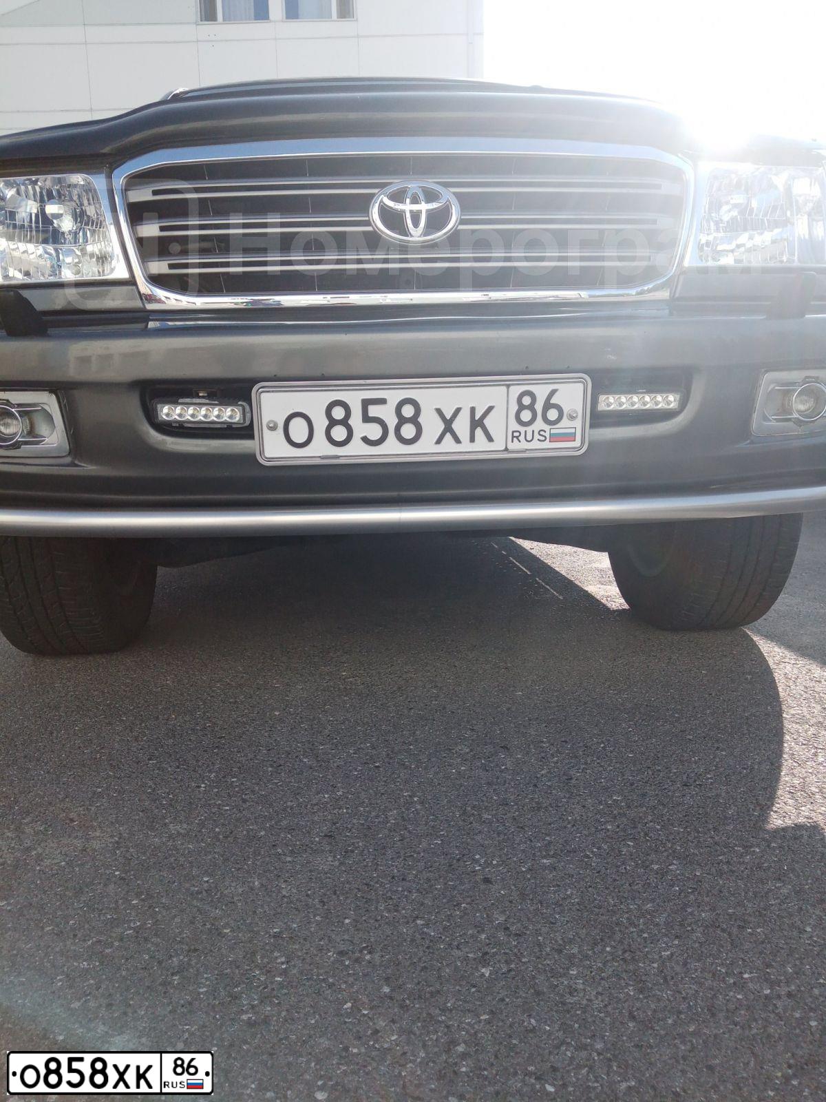 Фото автомобиля TOYOTA LANDCRUISER, 2003 — госномер К575УК86. Цвет: СЕРЫЙ
