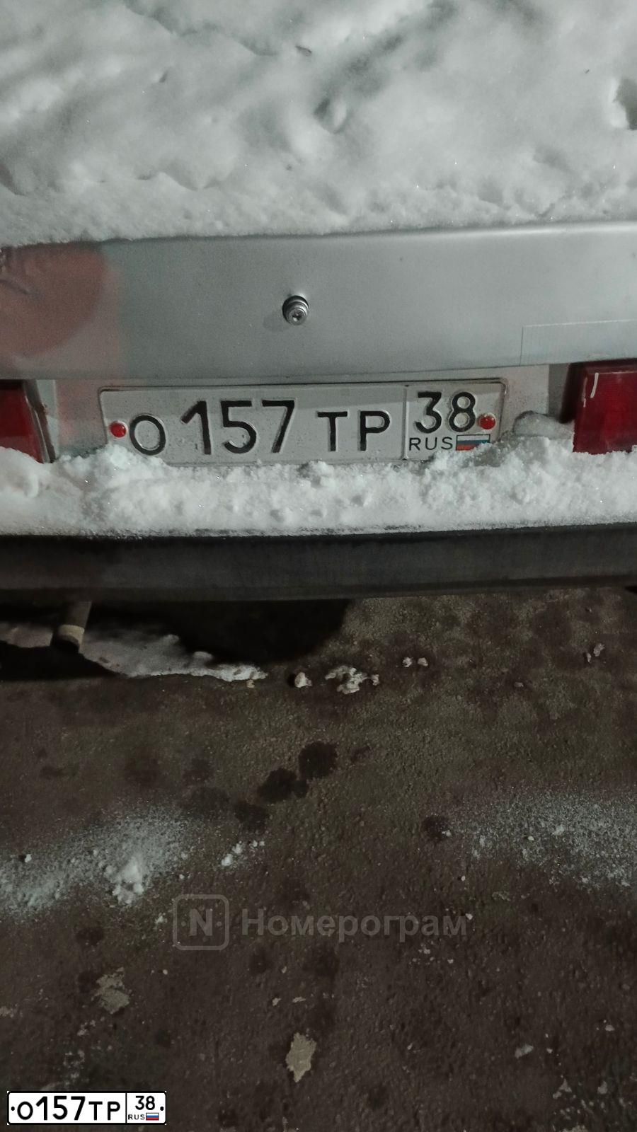 Фото автомобиля LADA 2109 SAMARA, 2001 — госномер О157ТР38. Цвет: СВЕТЛО-СЕРЕБРИСТЫЙ