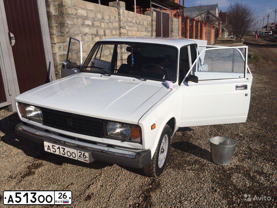Фото автомобиля LADA 2105 LADA, 2005 — госномер В011ВК09. Цвет: БЕЛЫЙ