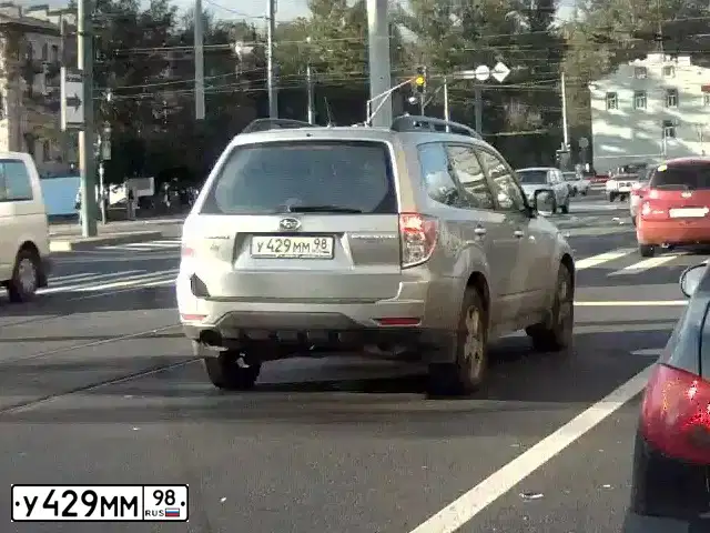 Фото автомобиля SUBARU FORESTER, 2008 — госномер А038ХР198. Цвет: Серебристый