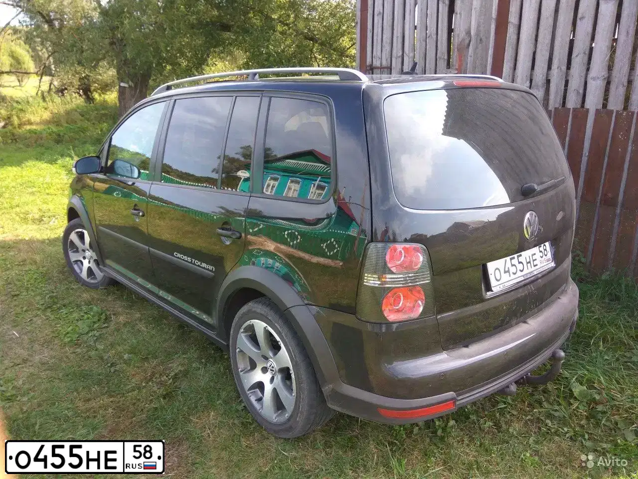 Фото автомобиля VOLKSWAGEN TOURAN, 2009 — госномер А866ХВ702. Цвет: ЧЕРНЫЙ